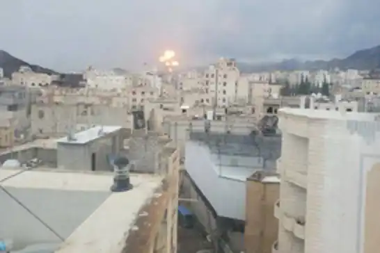 HAMAS: Divê helwesteke hevbeş li dijî êrîşên hovane yên li ser Yemenê bê nîşandan