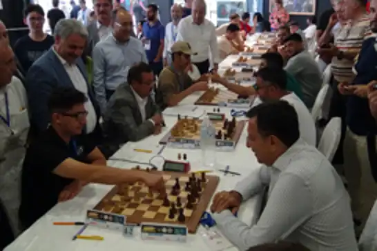 Malatya'da 8. Uluslararası Altın Kayısı Satranç Turnuvası başladı