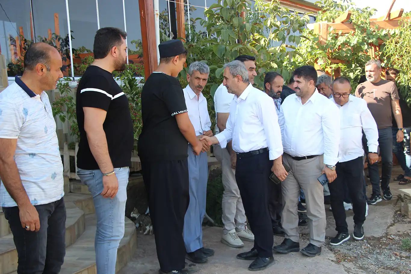 HÜDA PAR MP Şahzade Demir meets earthquake survivors in Nurdağı HÜDA PAR MP Şahzade Demir meets earthquake survivors in Nurdağı