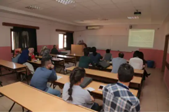 YÖK, depremzede öğrencilere tanınan özel öğrencilik hakkını uzattı