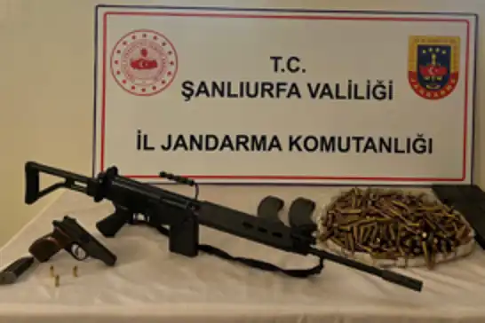 Şanlıurfa’da ruhsatsız silah operasyonu: 3 şüpheli hakkında işlem başlatıldı