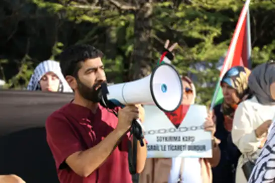 Aktivist Özkarakaş: Türkiye, Tom Barrack'ı istenmeyen kişi ilan etmeli