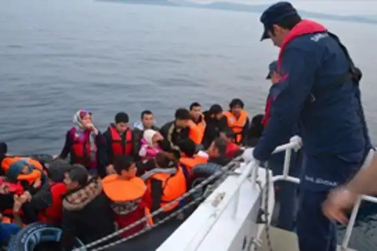 Çanakkale'de 19 düzensiz göçmen yakalandı
