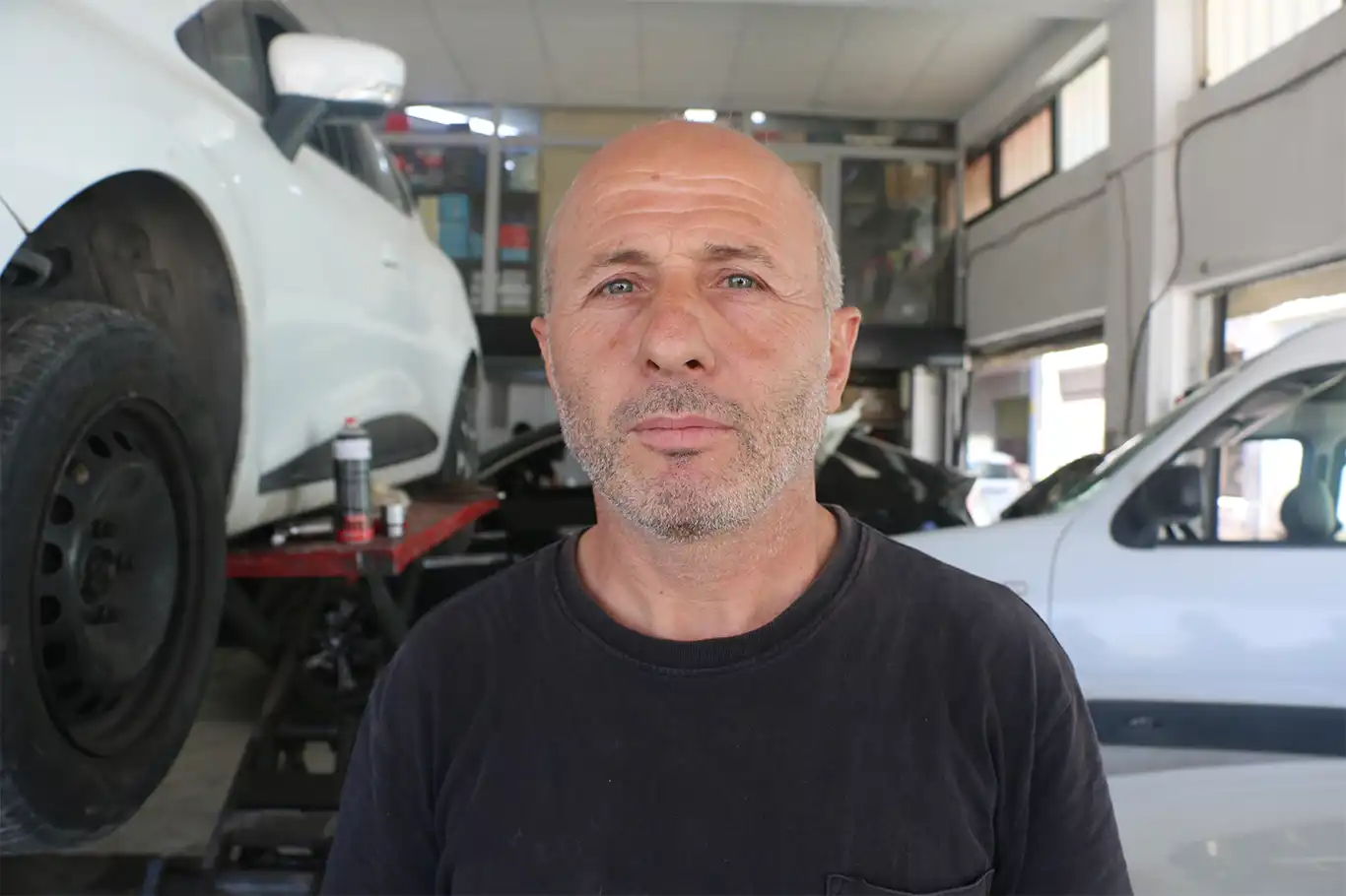 Sanayi esnafı artan maliyetler ve sıcak hava ile mücadele ediyor Sanayi esnafı artan maliyetler ve sıcak hava ile mücadele ediyor