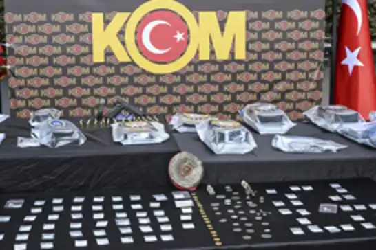 İstanbul'da kaçak pırlanta operasyonu: 30 tutuklama