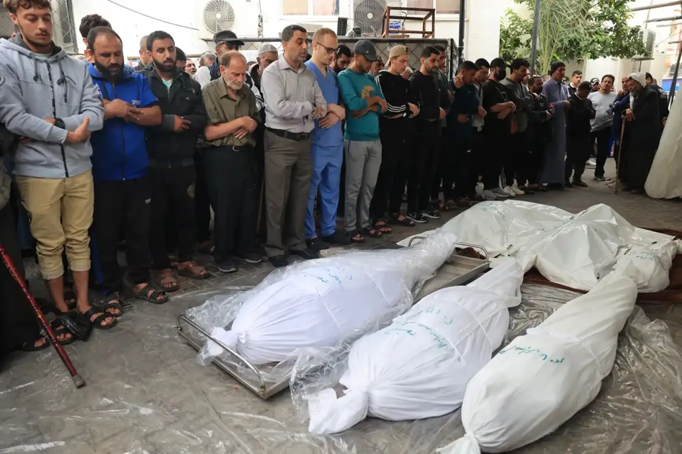 Siyonist işgalcilerin saldırılarında 119 sivil daha katledildi Siyonist işgalcilerin saldırılarında 119 sivil daha katledildi