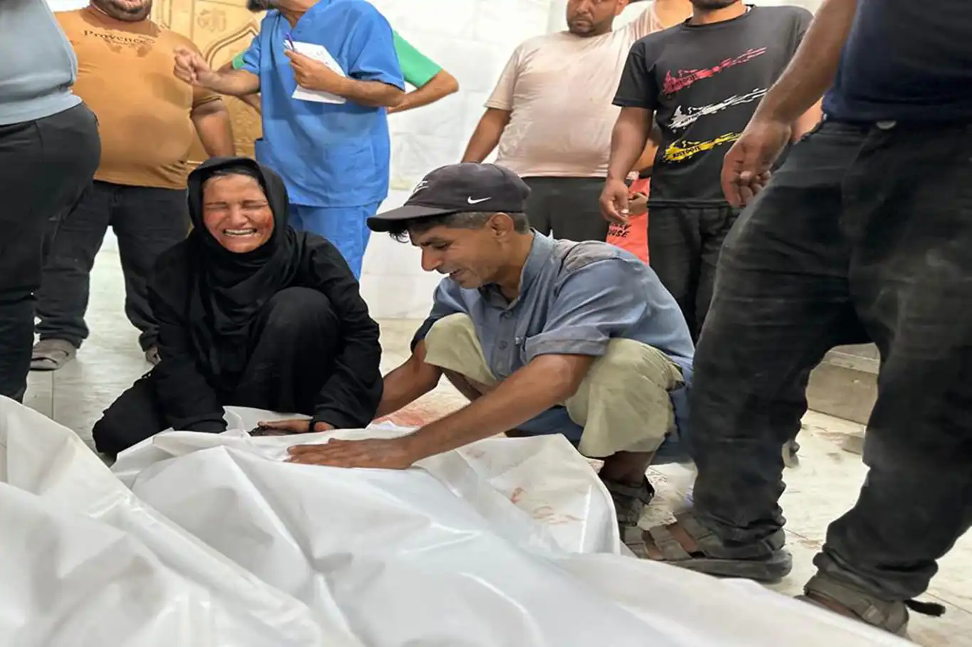 Gazze'de peş peşe saldırılar: 18 şehit Gazze'de peş peşe saldırılar: 18 şehit