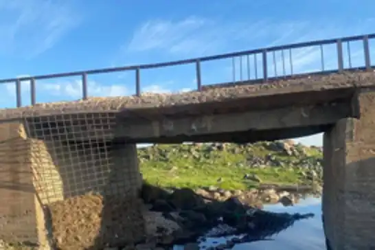 Viranşehir Eyüp Nebi Canlı Kılıçlar Mezrası'nın köprü ve yol çilesi bitmiyor
