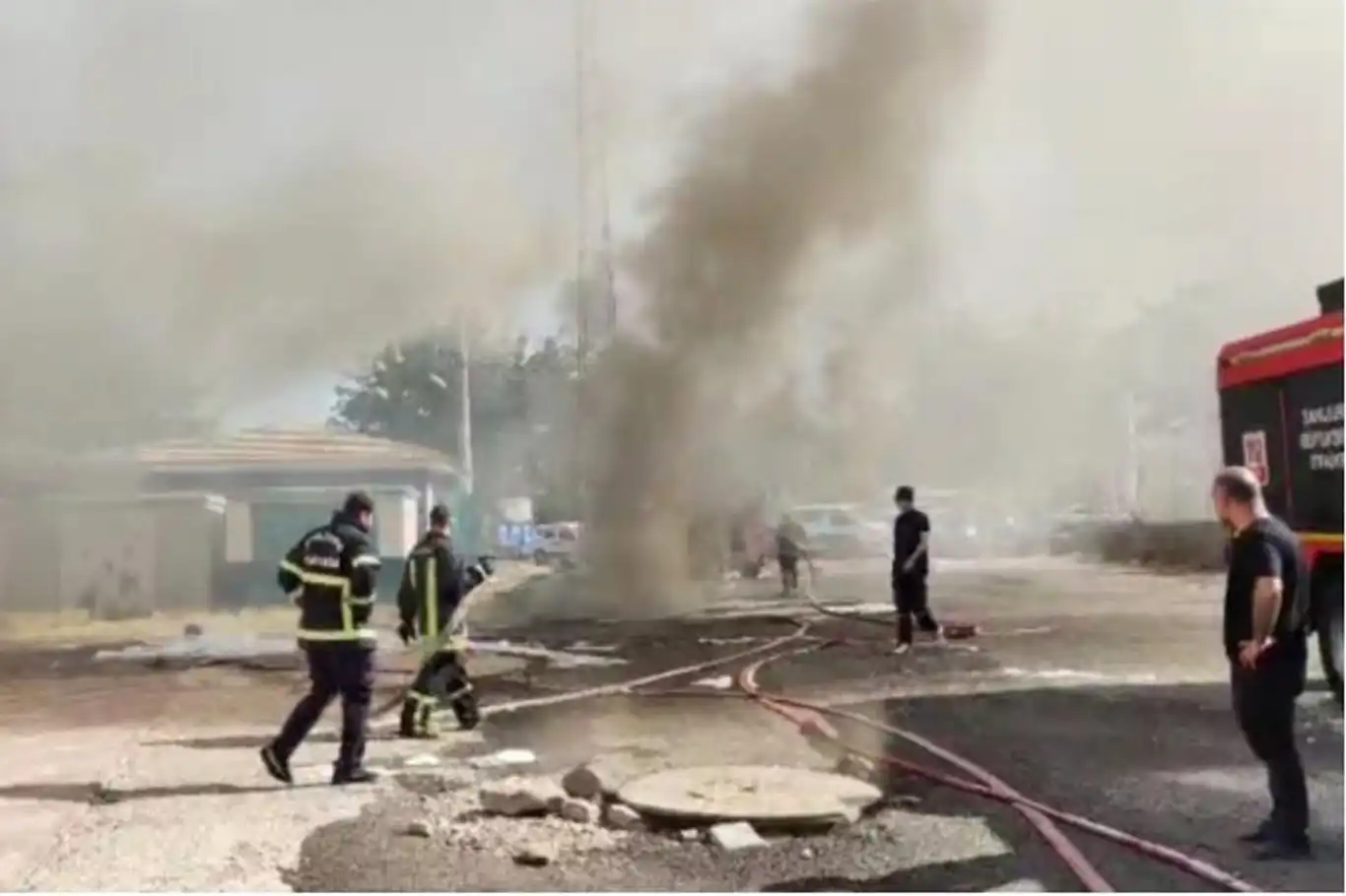 Şanlıurfa'da trafo patladı ilçe elektriksiz kaldı