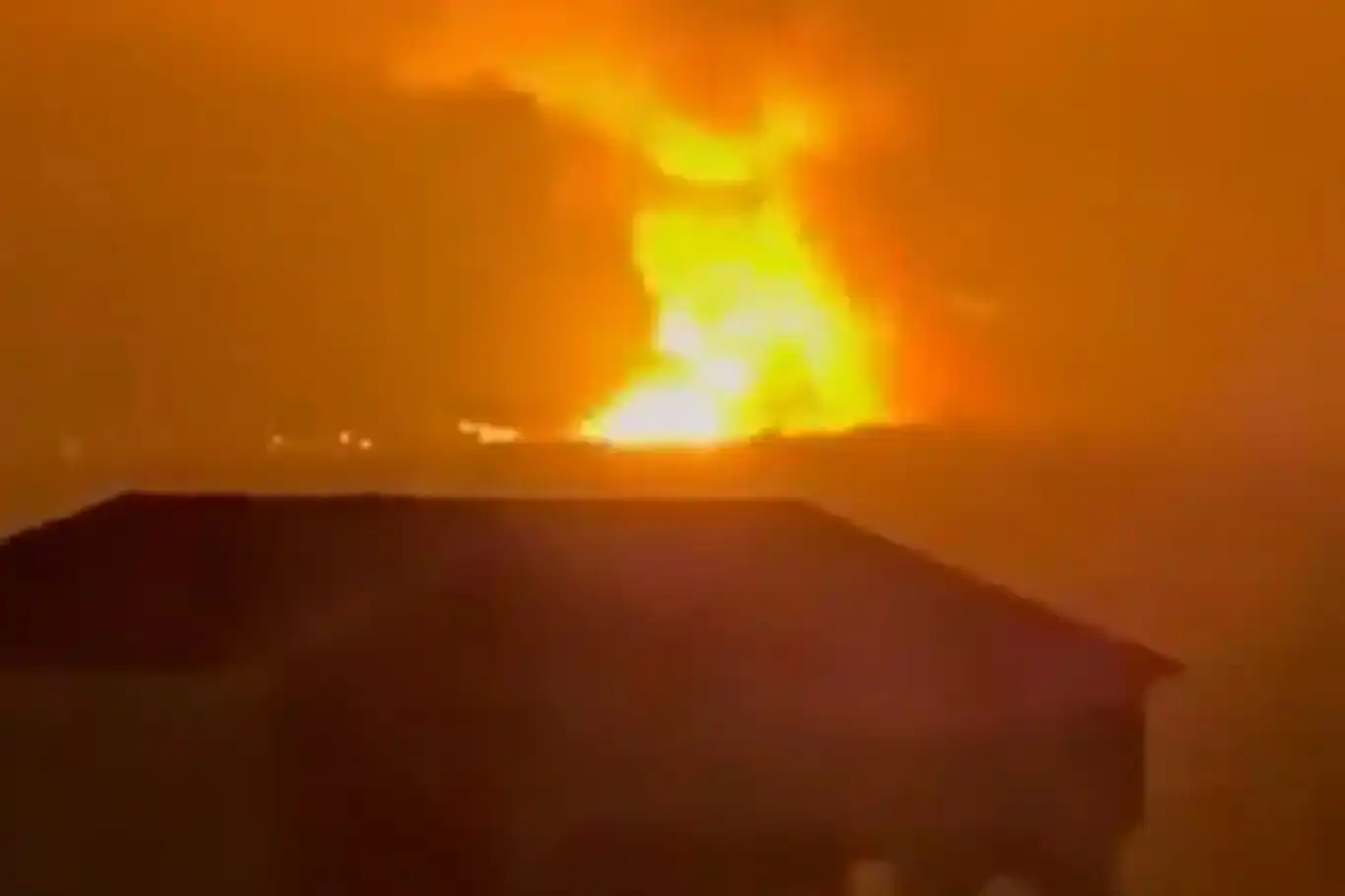 Israeli airstrike in southern Lebanon kills Syrian civilian, injures two others Israeli airstrike in southern Lebanon kills Syrian civilian, injures two others