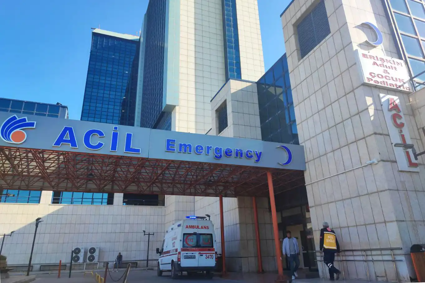 Malatya'da tırın çarptığı yaya yaralandı Malatya'da tırın çarptığı yaya yaralandı