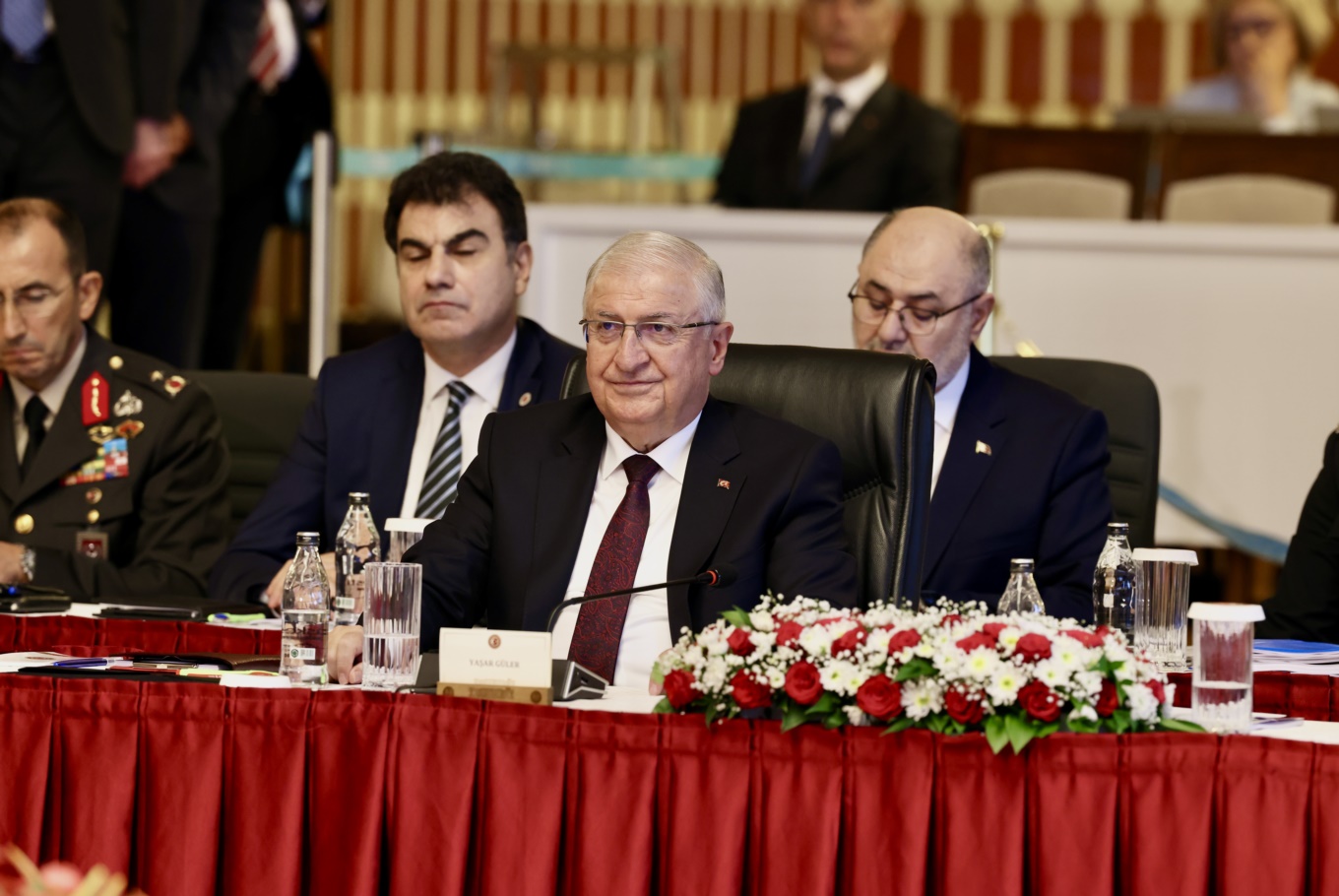 Milli Savunma Bakanı Yaşar Güler