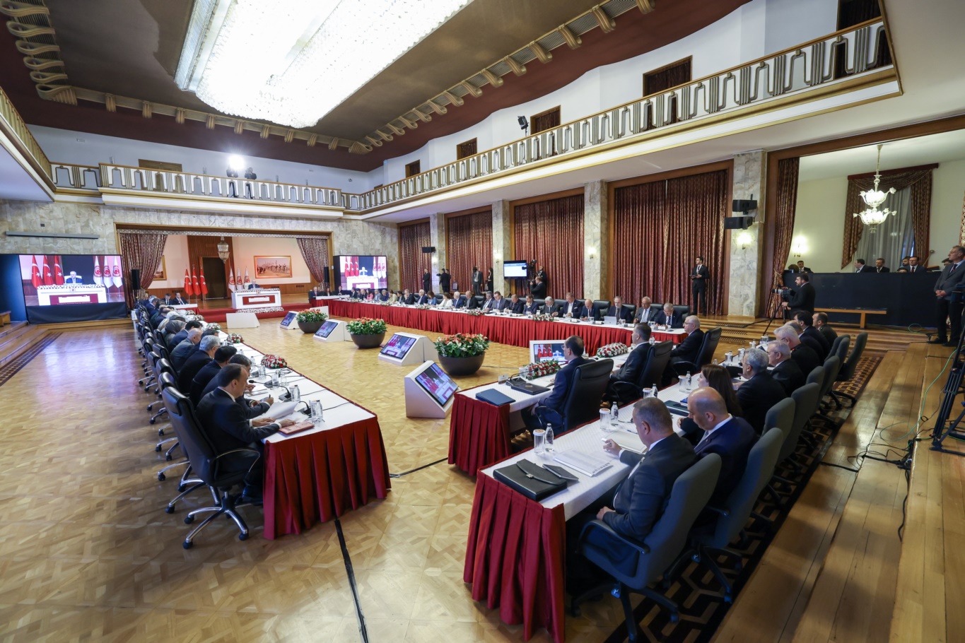 TBMM Başkanı Kurtulmuş: Terörsüz Türkiye sürecinde adımlar dikkatle atılmalı