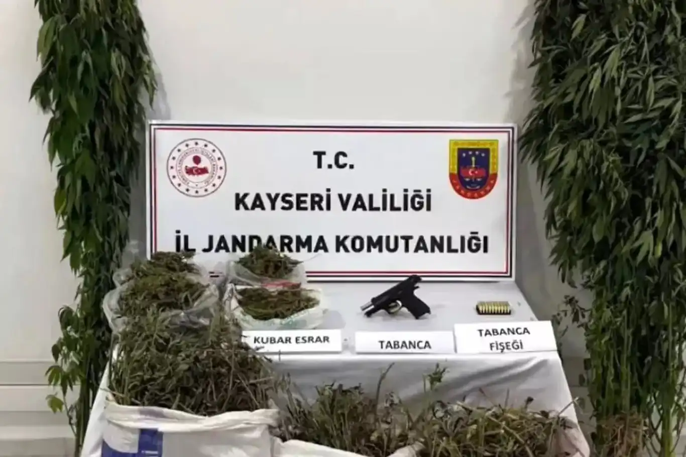Kayseri'de 3.8 kg uyuşturucu ele geçirildi