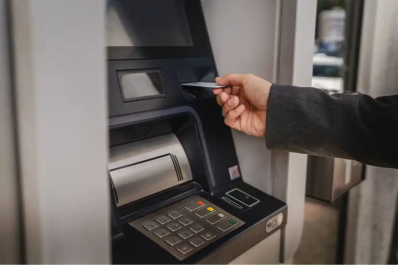 ATM’den para yatırmada yeni dönem ATM’den para yatırmada yeni dönem