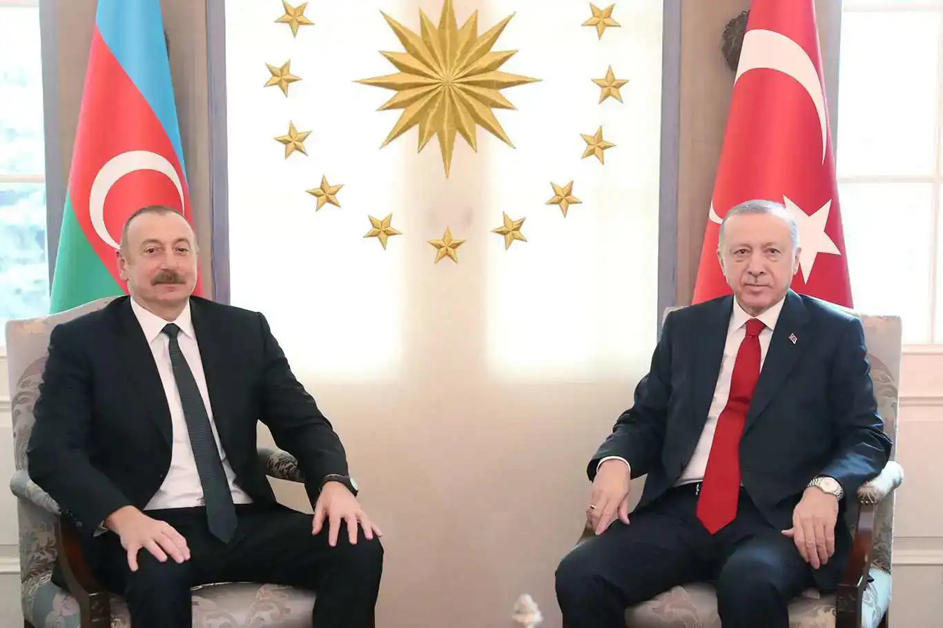 أردوغان وعلييف يبحثان العلاقات الثنائية وجهود إحلال السلام في القوقاز أردوغان وعلييف يبحثان العلاقات الثنائية وجهود إحلال السلام في القوقاز