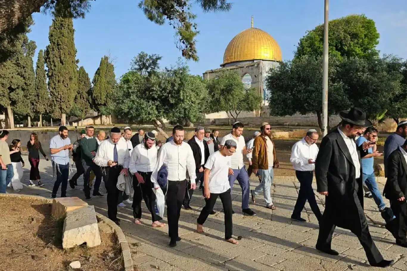 جولەکەکانی سەهیۆنی هەڵیانکوتایە سەر مزگەوتی ئەقسا و ڕێوڕەسمی تەلمودییان ئەنجام دا