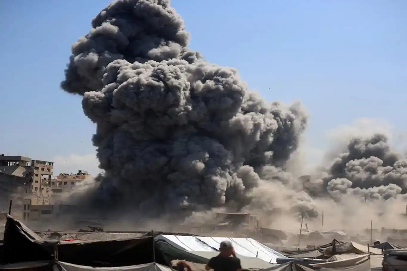 Genocide in Gaza: Israeli bombardment kills 14 more Palestinian civilians