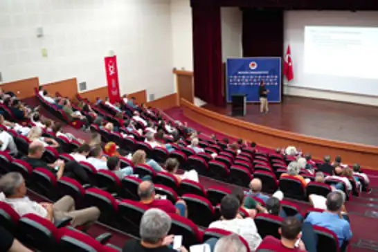 Mersin Üniversitesi’nde "Liderlik ve Etkin Yöneticilik Sertifika Programı" düzenlendi