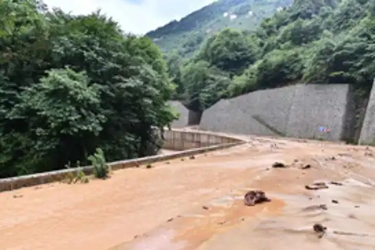 Rize Valiliği’nden kritik uyarı: Su yükselmesine karşı tedbirli olun