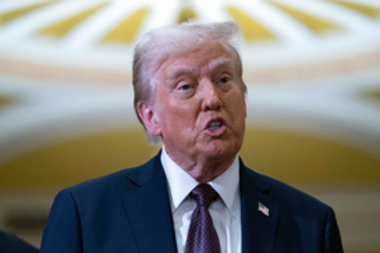 Trump: Katar'a yönelik saldırı esir takası müzakerelerini etkilememeli