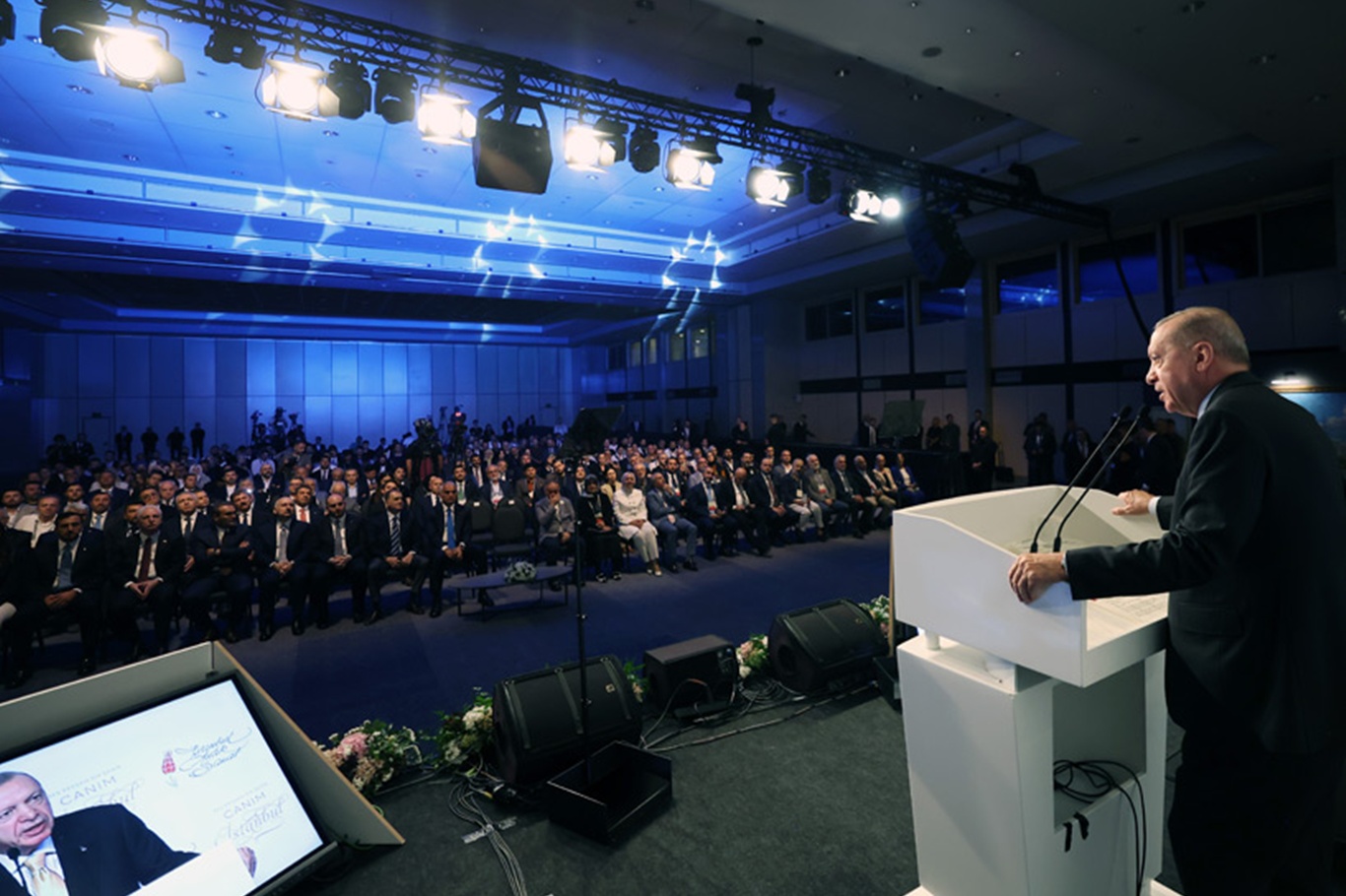 Cumhurbaşkanı Erdoğan: İnancımızla, kültürel hazinemizle insanlığa pek çok değer kazandırdık Cumhurbaşkanı Erdoğan: İnancımızla, kültürel hazinemizle insanlığa pek çok değer kazandırdık