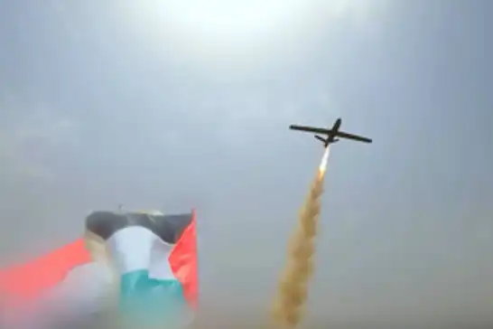طائرة يمنية مسيّرة تُجبر الاحتلال على إغلاق المجال الجوي فوق مطار رامون