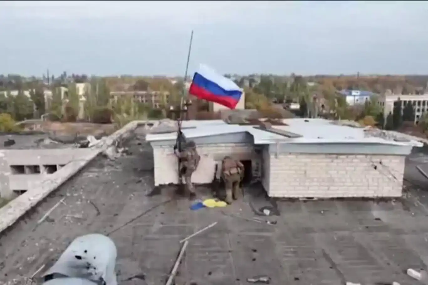 Rusya, Ukrayna'da bir yerleşim birimini ele geçirdi Rusya, Ukrayna'da bir yerleşim birimini ele geçirdi