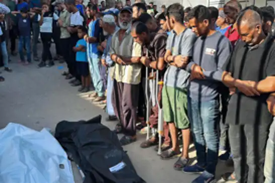 Gazze'de sabah saatlerinden bu yana 43 şehit, onlarca yaralı