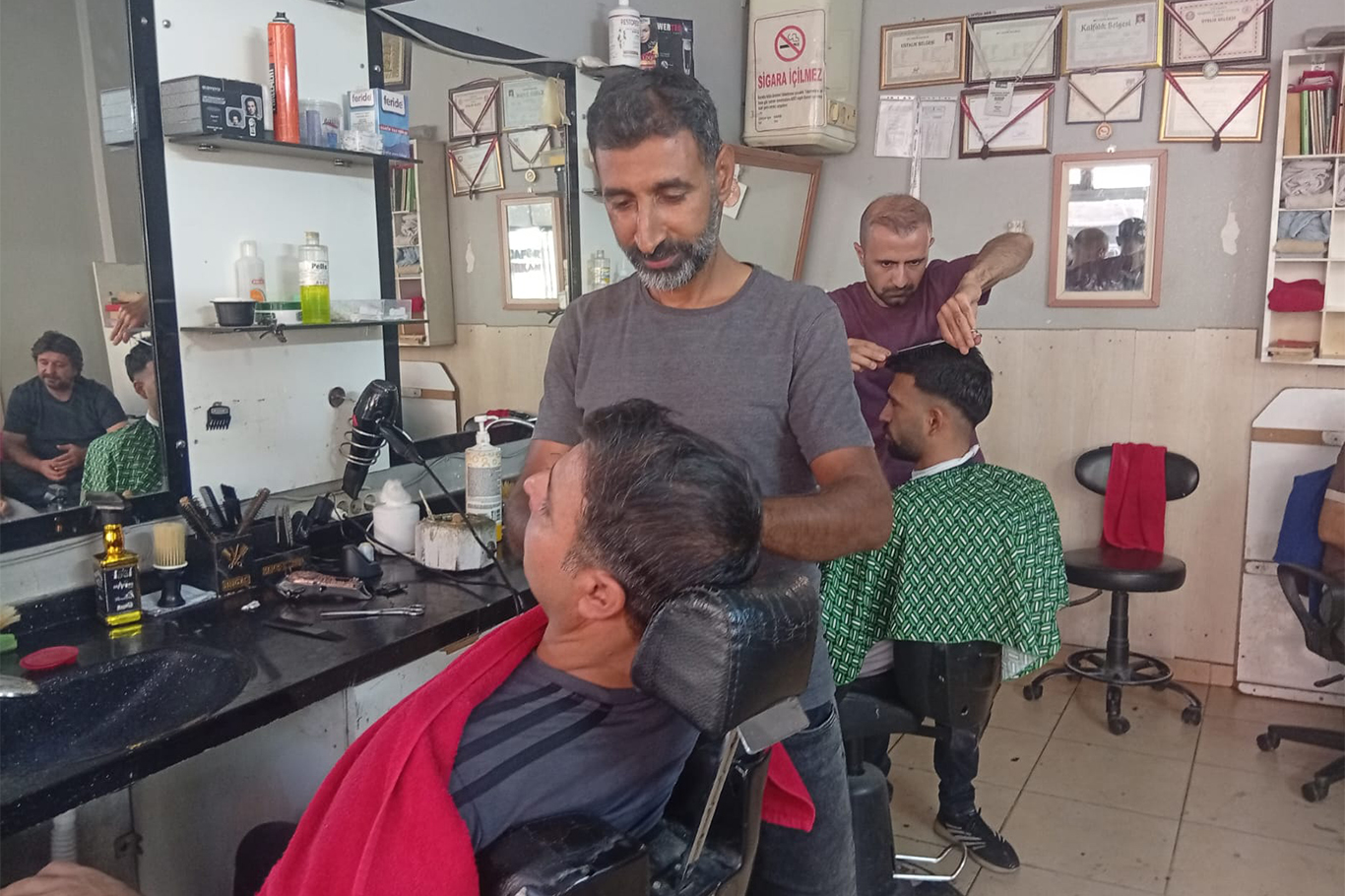 Şanlıurfa’da kuaförün Filistin’e destek kampanyasına yoğun ilgi