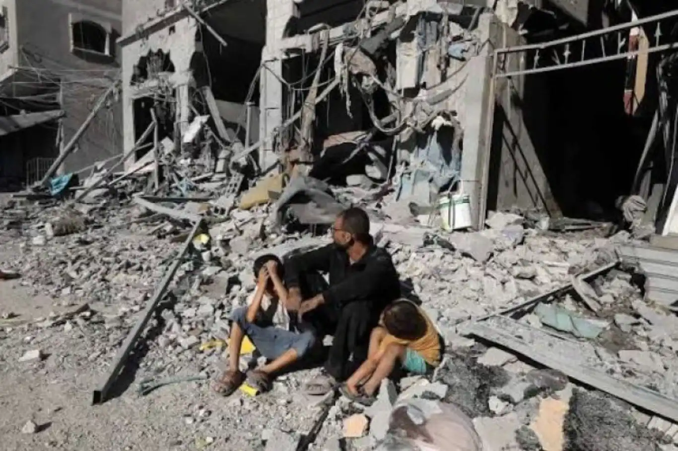 مليون فلسطيني في غزة يرفضون التهجير القسري ويتمسكون بالبقاء في منازلهم
