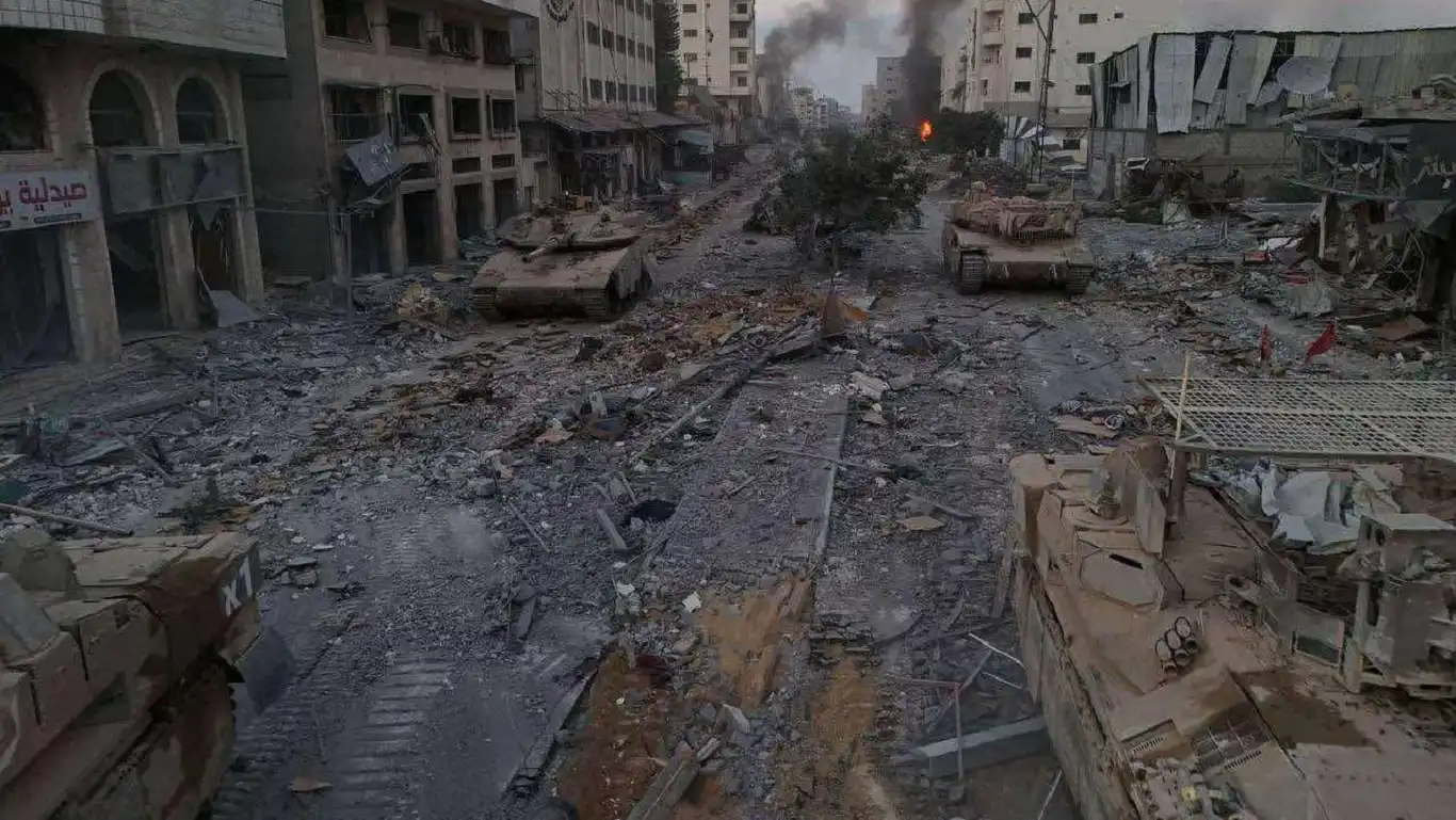 حماس: قصف الاحتلال للنازحين قرب الشفاء جريمة حرب مكتملة الأركان حماس: قصف الاحتلال للنازحين قرب الشفاء جريمة حرب مكتملة الأركان