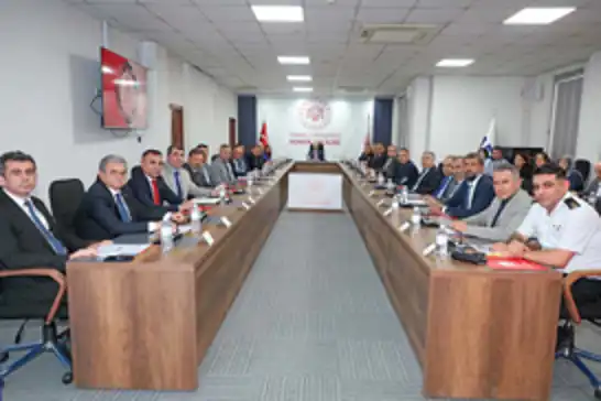 Vali Akın: Aile yapısını tehdit eden unsurlara karşı ortak mücadele şart