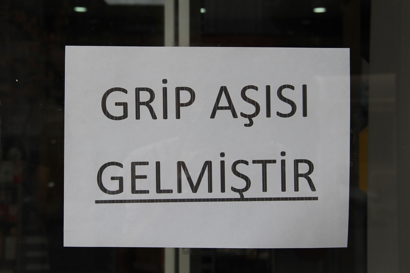 Grip aşıları eczanelerde yerini aldı: Uzmanlardan risk gruplarına aşı uyarısı