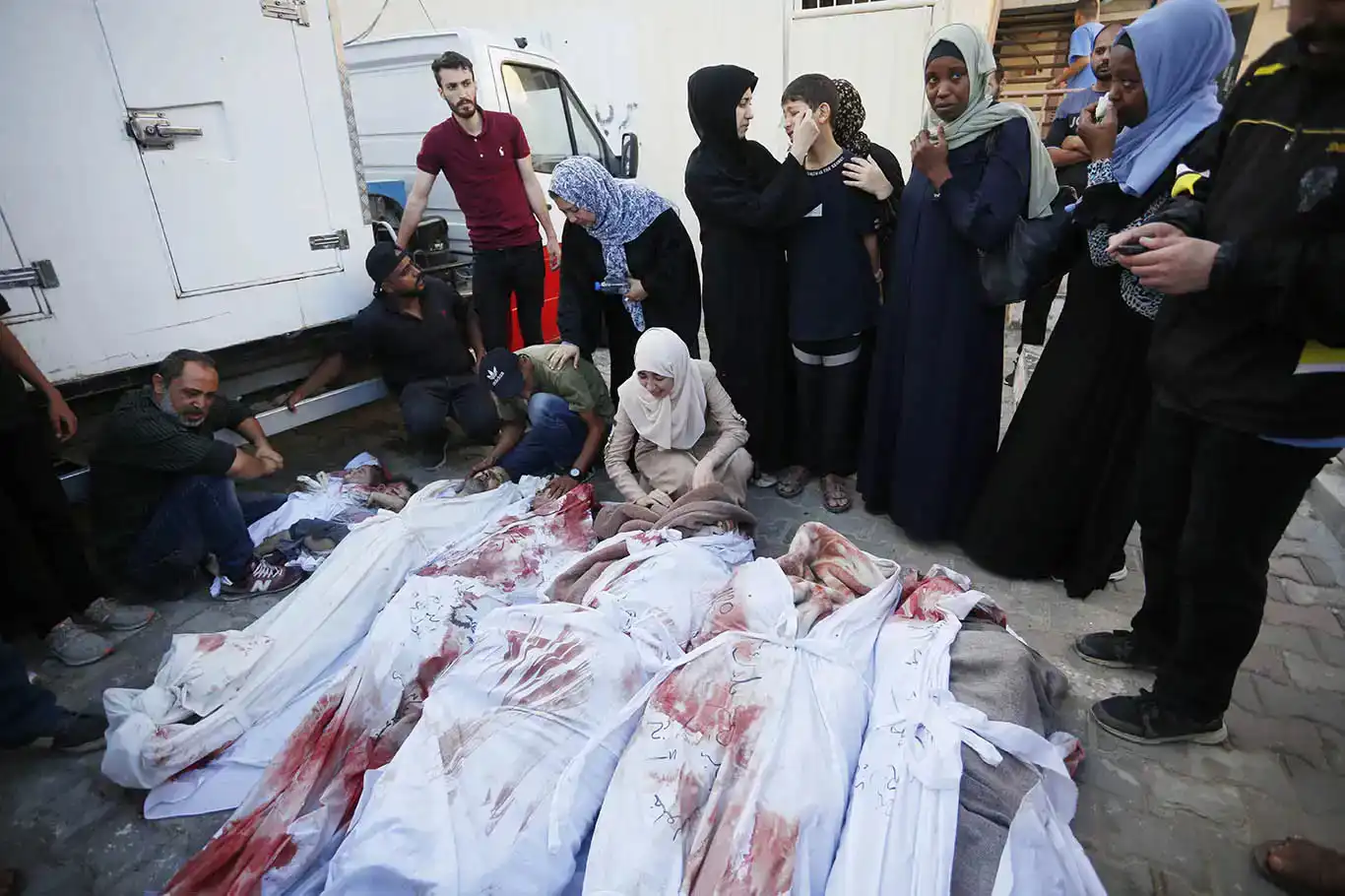 لە هێرشی داگیرکاریدا ٨ فەلەستینی شەهید بوون کە ٢یان منداڵ بوون