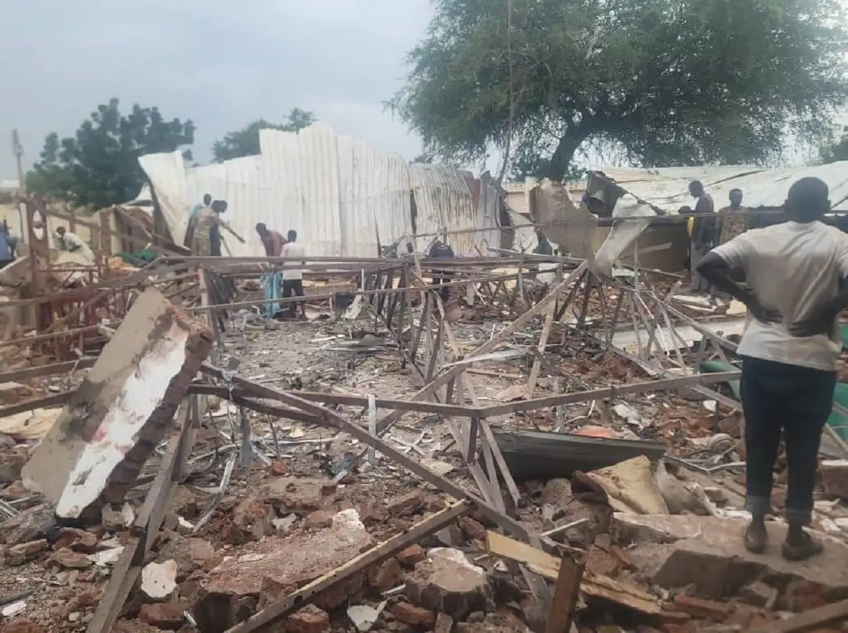 السودان.. مقتل عشرات المصلين في قصف جوي للدعم السريع استهدف مسجدًا بالفاشر
