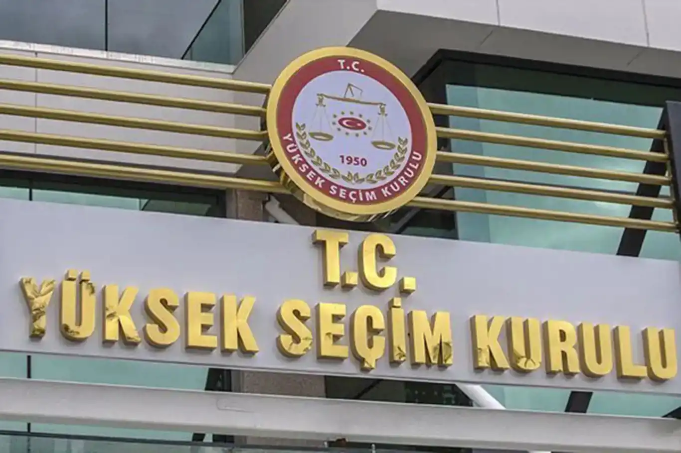 YSK, CHP’nin kurultay iptali başvurusunu reddetti