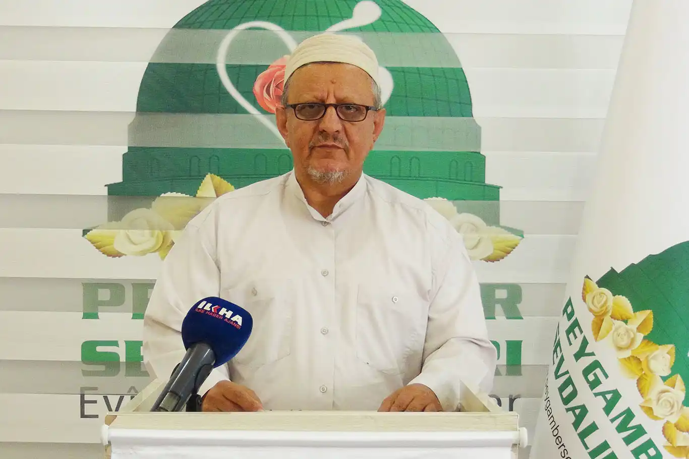 Peygamber Sevdalıları'ndan Mevlid-i Nebi mesajı: Ümmet, söylemden yaşantıya taşınmalı Peygamber Sevdalıları'ndan Mevlid-i Nebi mesajı: Ümmet, söylemden yaşantıya taşınmalı