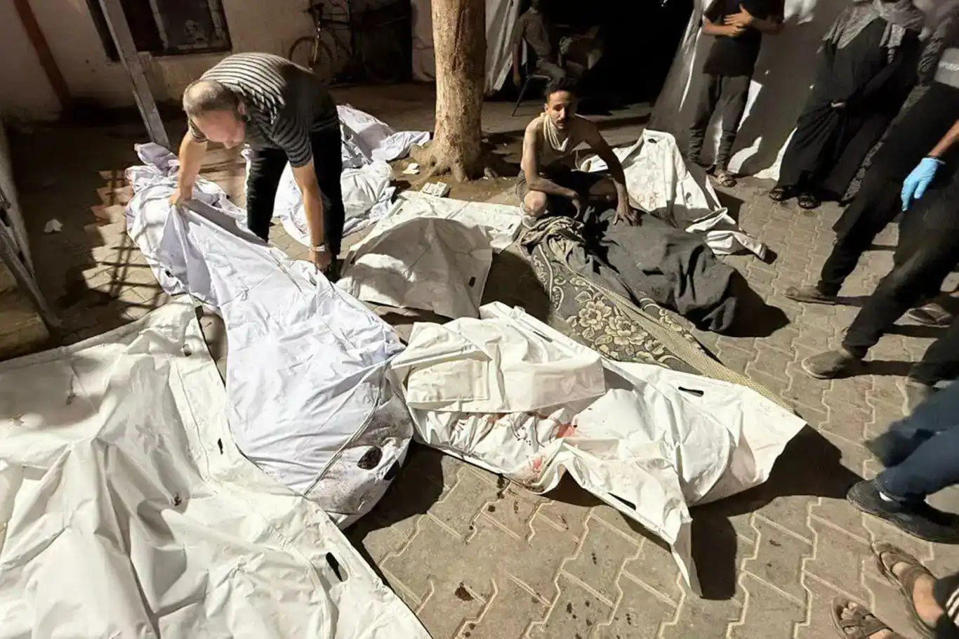 کشتار جدید در غزه: ۲۰ شهید در حملات رژیم صهیونیستی کشتار جدید در غزه: ۲۰ شهید در حملات رژیم صهیونیستی