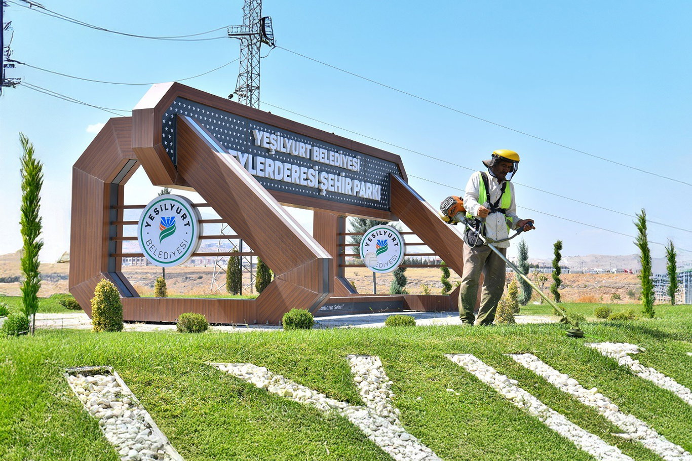 Yeşilyurt'ta parklar yenileniyor Yeşilyurt'ta parklar yenileniyor