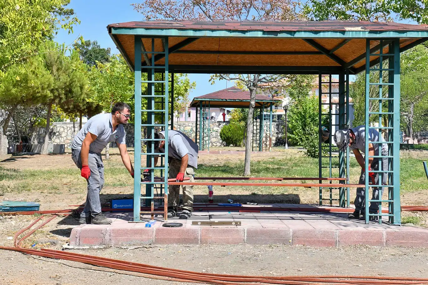 Yeşilyurt'ta parklar yenileniyor Yeşilyurt'ta parklar yenileniyor