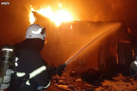 Massive fire at İSTOÇ trade center in Istanbul damages 17 businesses