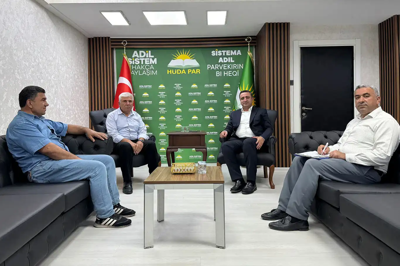 Milletvekili Ramanlı: Halkımızın sesi olmaya devam edeceğiz Milletvekili Ramanlı: Halkımızın sesi olmaya devam edeceğiz