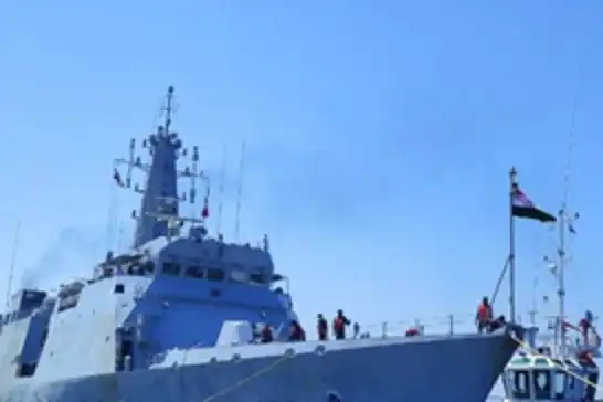 Hindistan'a ait savaş gemisi, ortak tatbikat için Güney Kıbrıs'ta