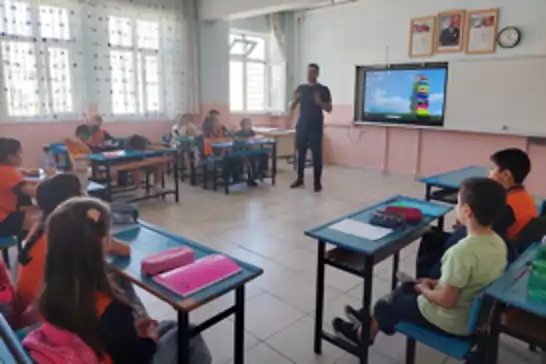 Batman'da öğrencilere teknoloji bağımlılığı eğitimi