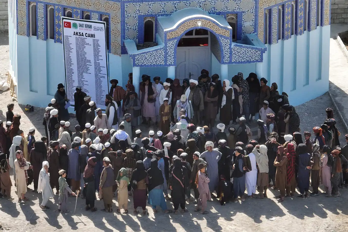 Umut Kervanı Afganistan'da Aksa Cami'ni ibadete açtı