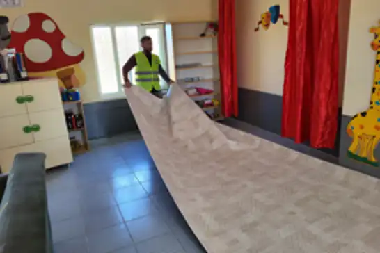 Umut Kervanı’ndan Van’da anaokuluna halı ve perde desteği