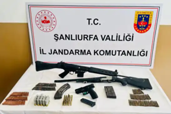 Şanlıurfa’da ruhsatsız silah operasyonu: Piyade tüfeği ve tabancalar ele geçirildi