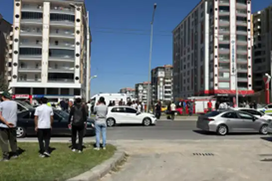 Malatya'da kamyonet yayalara çarptı: 3 yaralı