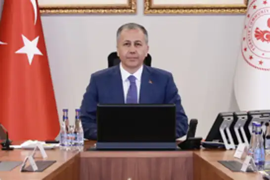 Bakan Yerlikaya'dan Kütahya'daki depreme ilişkin açıklama